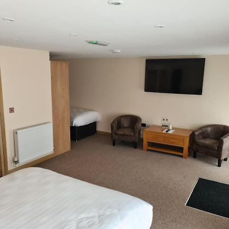 Briars Hall Hotel Burscough 外观 照片